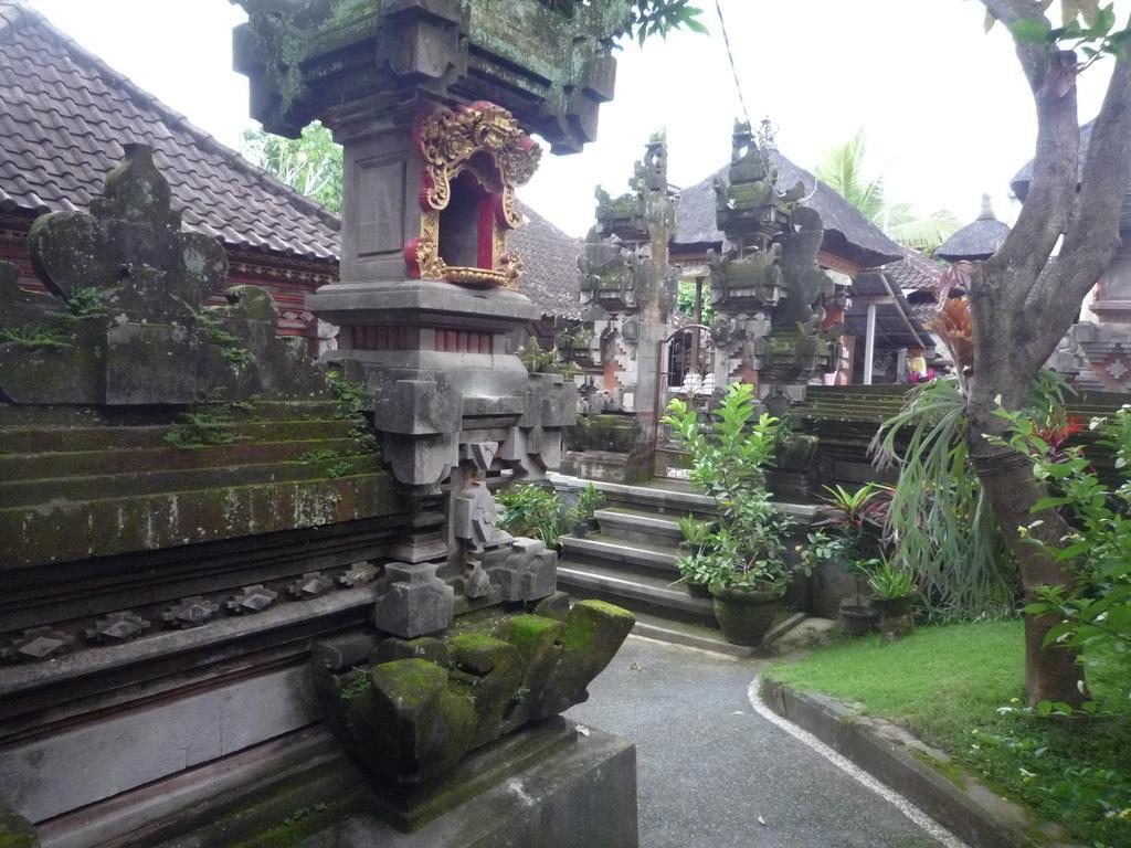 Pratama house Apartment Ubud  Luaran gambar